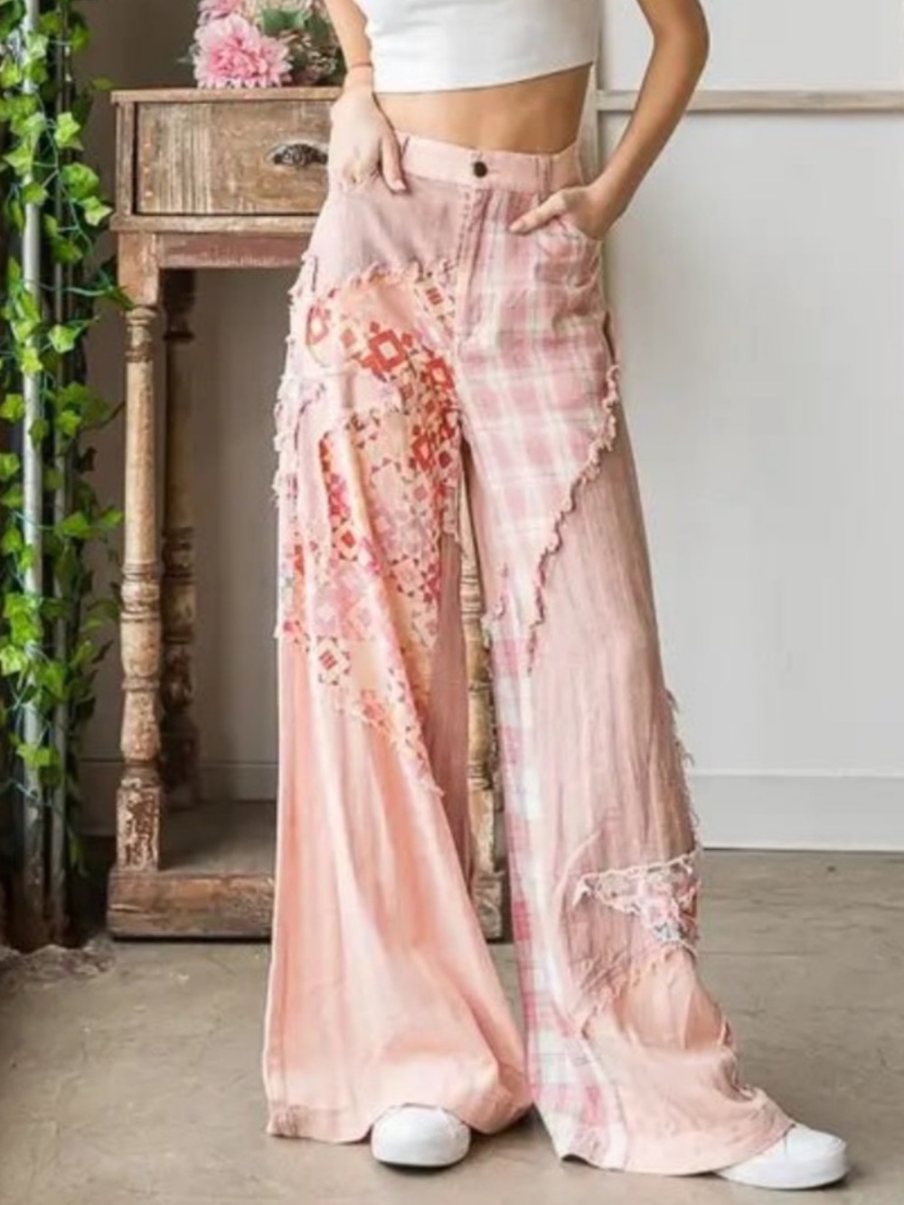 29. NWT Oli & Hali Pink Plaid & Floral Patchwork Wide-Leg Pants